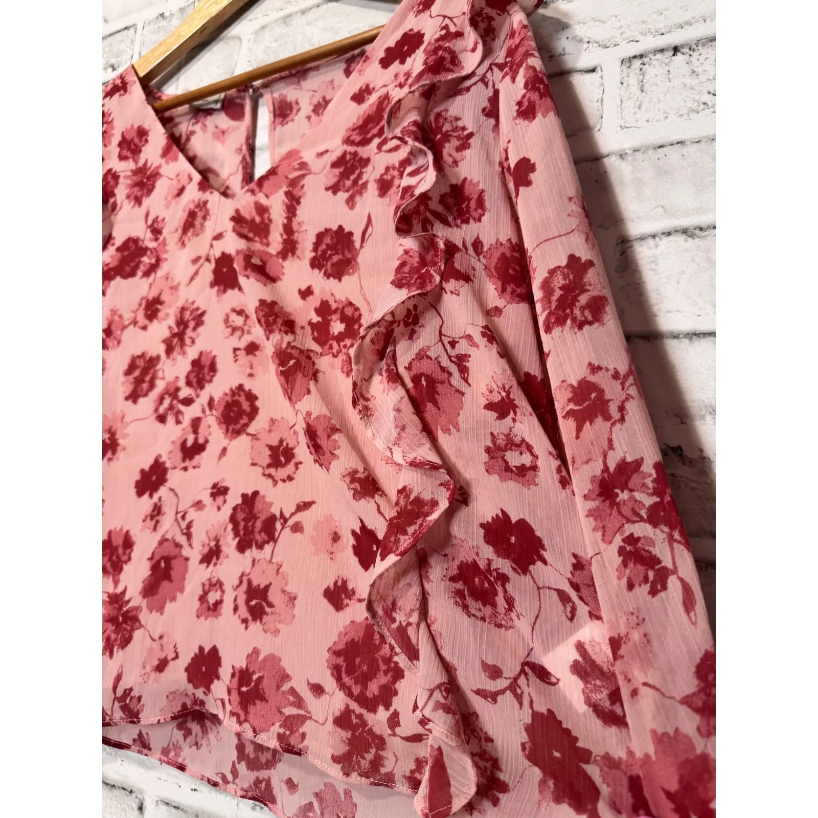 Gentle Fawn Pink Floral Ruffle Neck V-Neck Long Sleeve Blouse Top Size L - Image 2