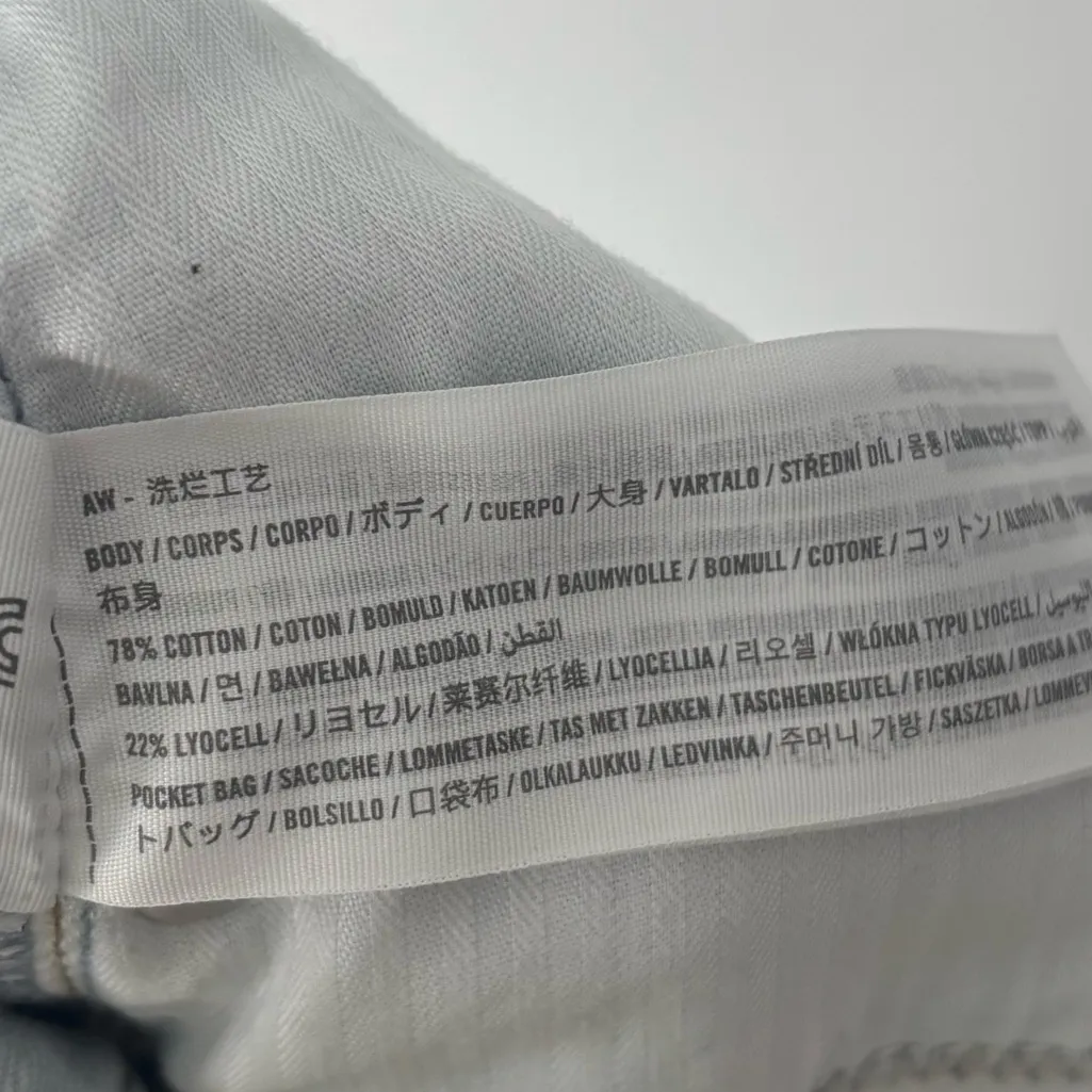 Abercrombie & Fitch The Loose High Rise Jeans Light Wash Raw Distressed Hem - Image 9