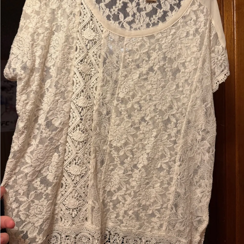Womens Large Ivory Crochet Floral Lace Short Sleeve Semi Sheer Excellent - Image 2