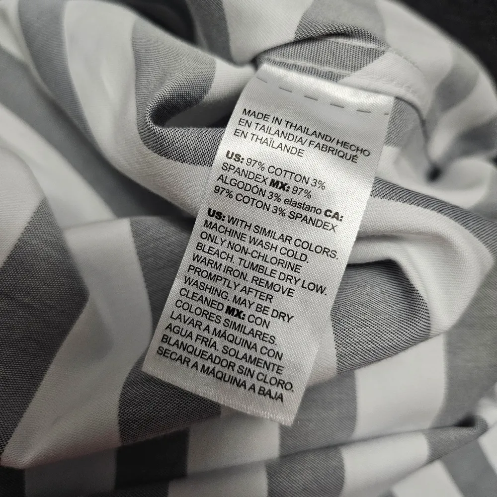 Chicos Fun Stripe Navy & White Step Hem Button Down Size 1 (Medium) - Image 7