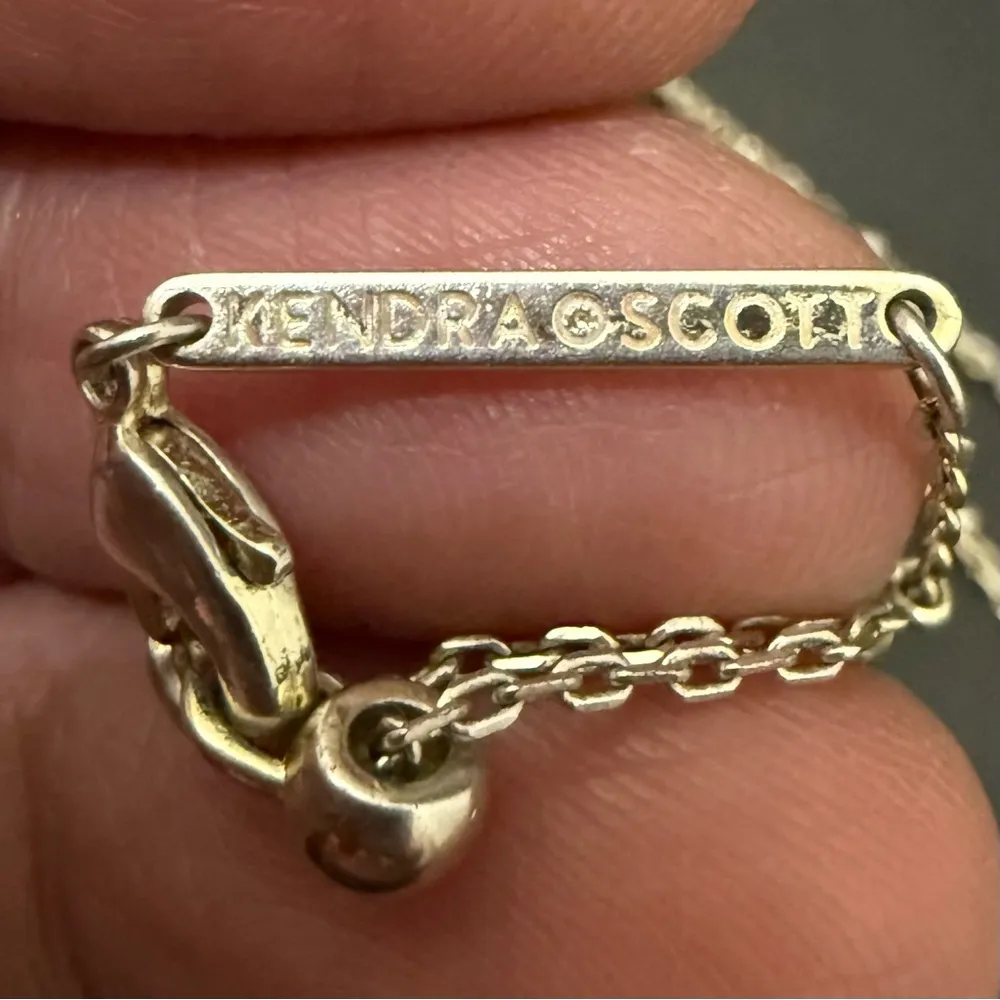 Kendra Scott  Ari Heart Silver CZ Pendant Necklace 3g. - Image 14