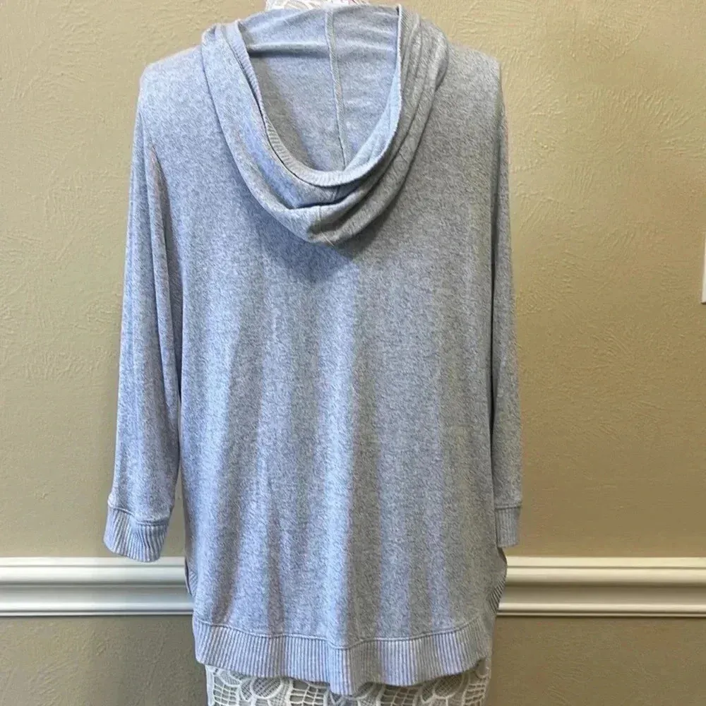 💙 Light hoodie - Image 5