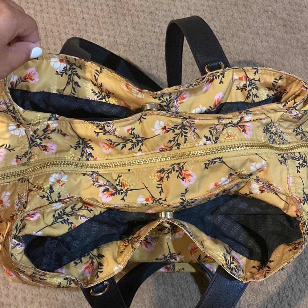 Steve Madden Yellow Floral Tote Bag - Image 3