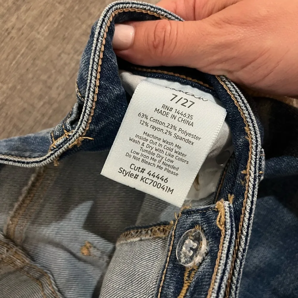 KANCAN Nava High Rise Straight Slim Leg Jeans in medium wash Blue Size 27 - Image 6