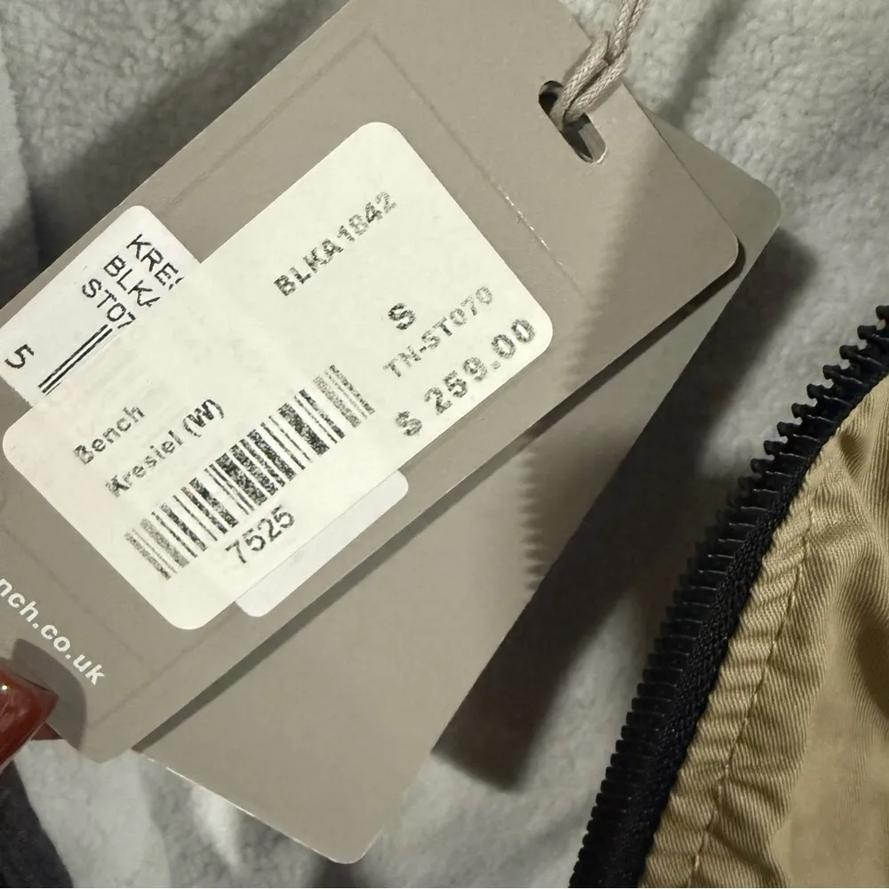 BENCH WOMENS THREE-IN-ONE KRESIEL JACKET SIZE SMALL - Image 8