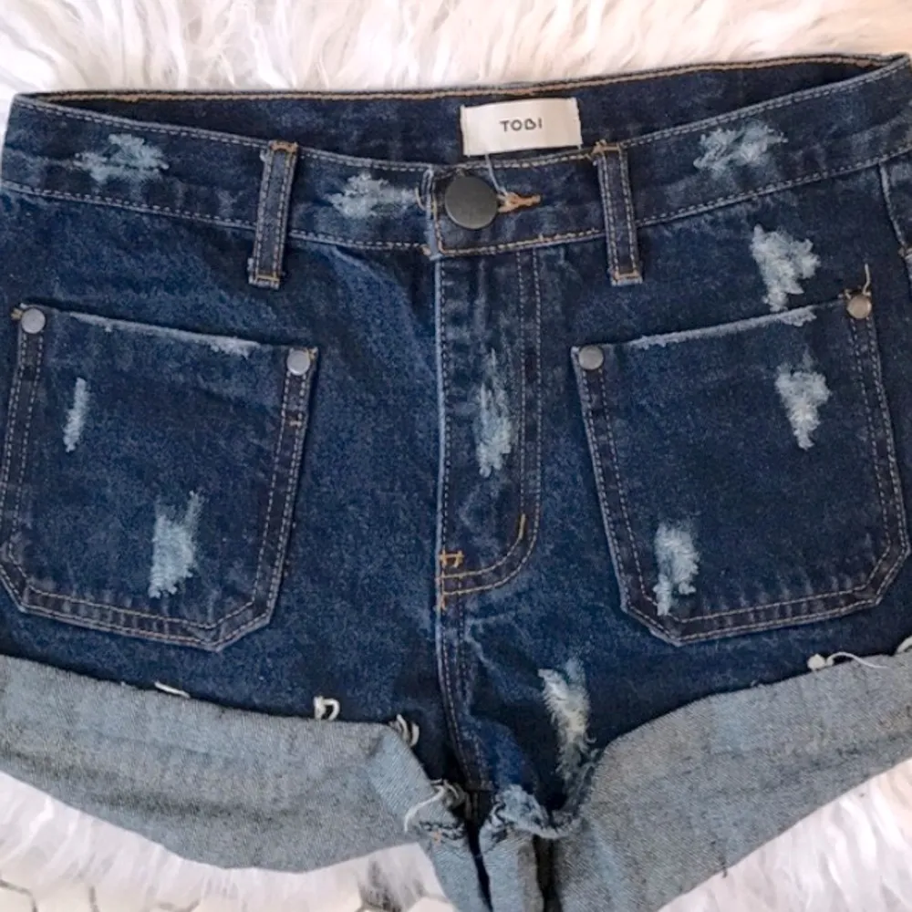 Tobi High Waisted Denim Shorts - Image 6