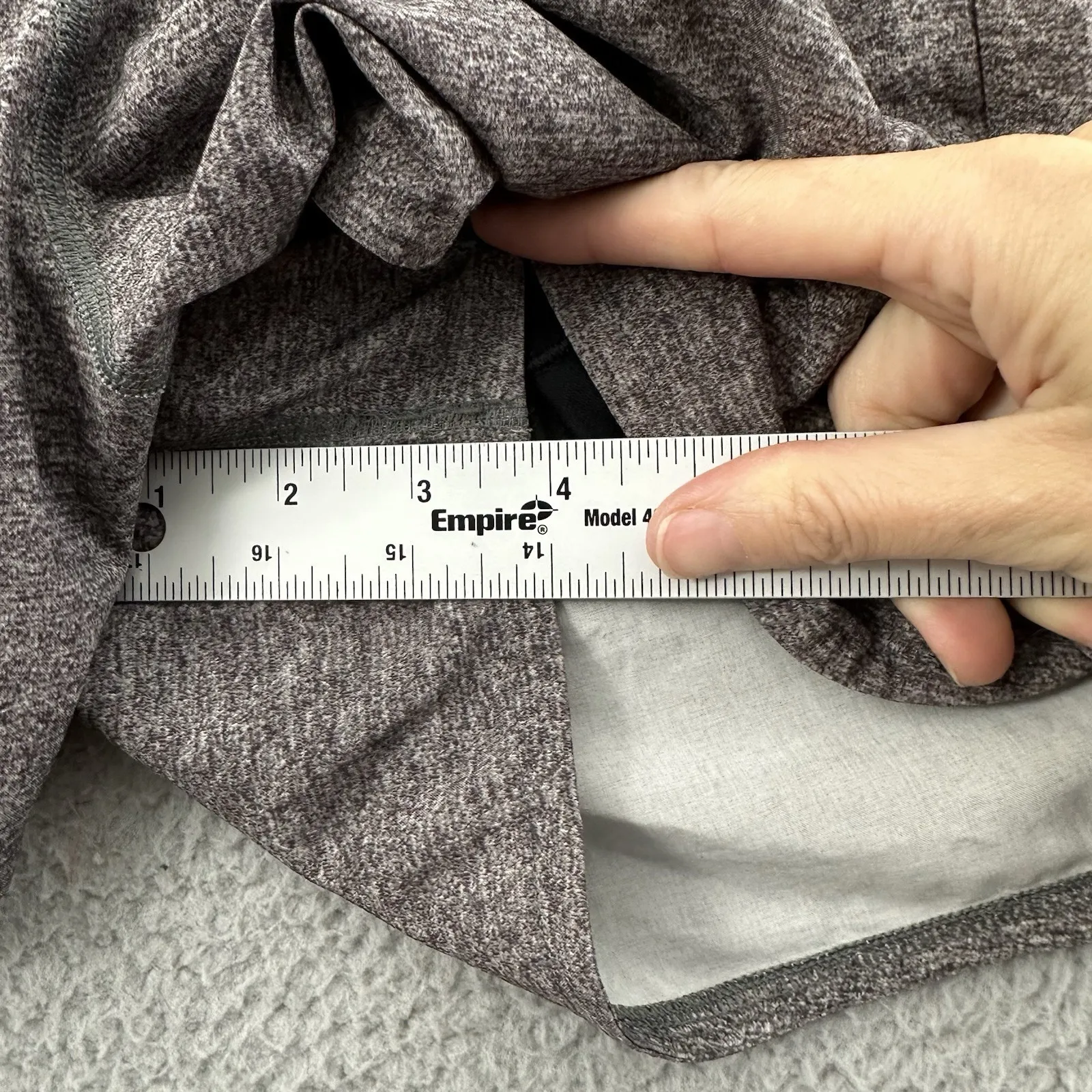 Lululemon Run Times Shorts Low Rise 4" Gray Athletic Athleisure Running Women‎ 8 - Image 9