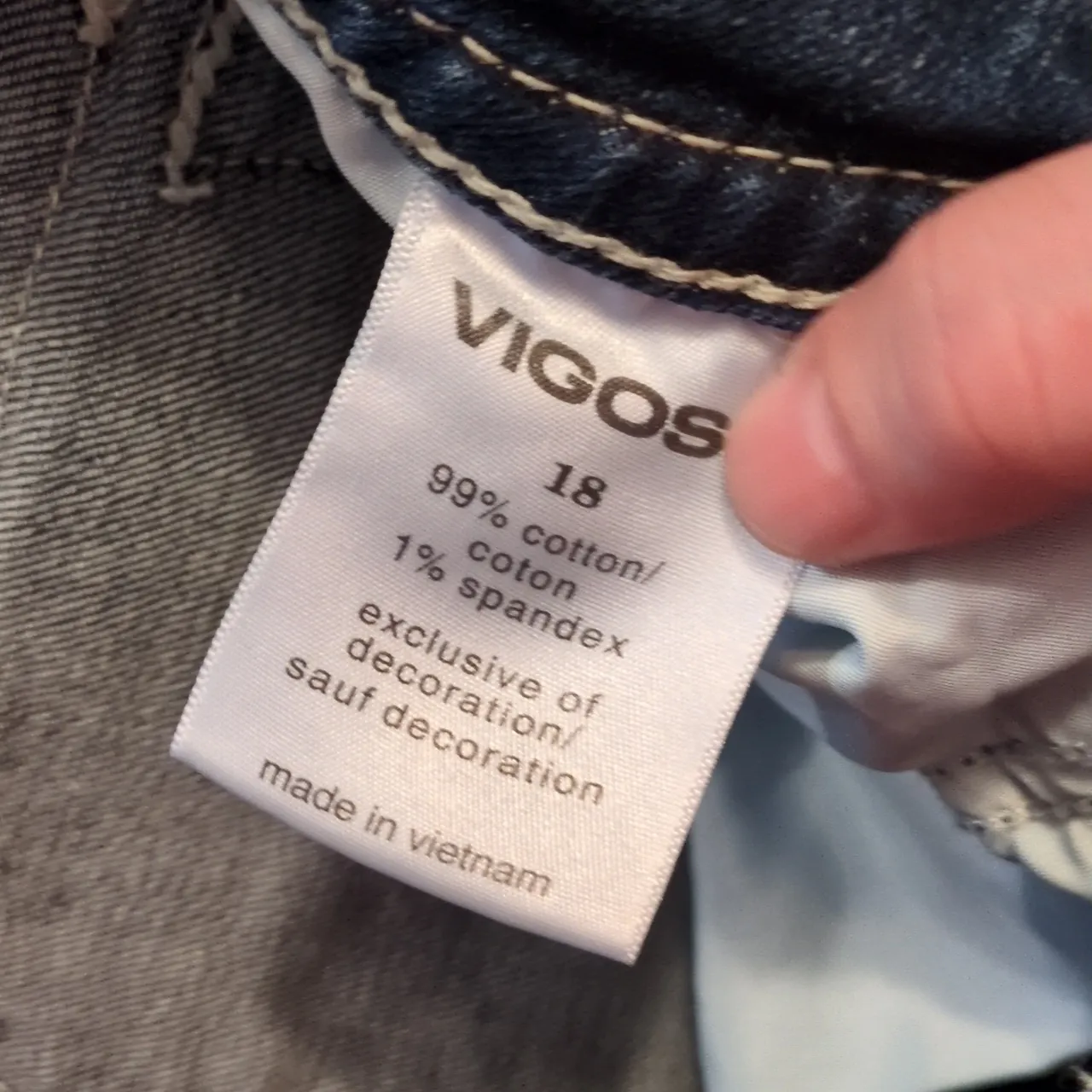 Vigoss Mid Rise Heritage Fit Denim Shorts Size 18 - Image 8