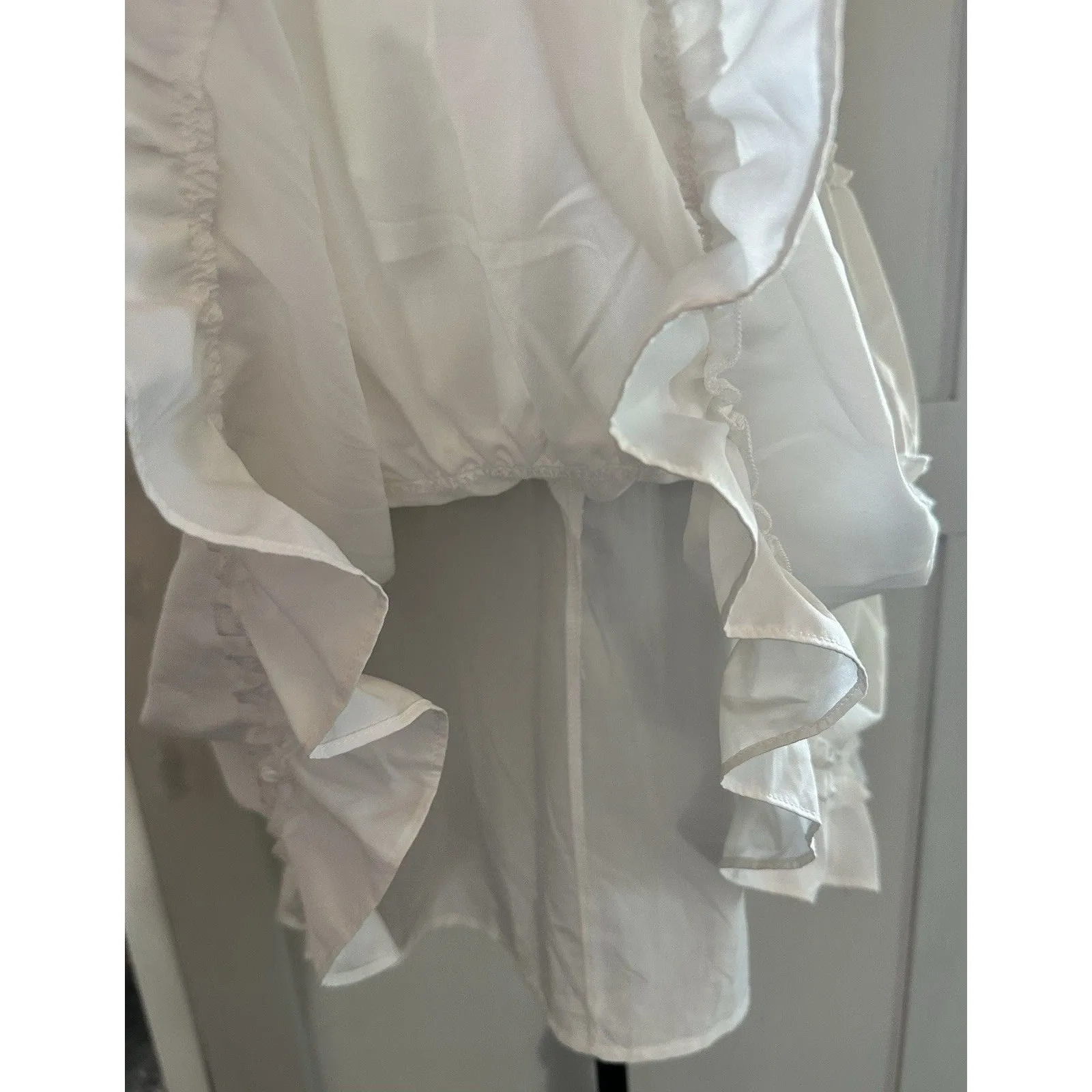 Papaya White Ruffled Tiered Romeo Mini Dress Adjustable Strap Zip Up V Neck Sz M - Image 6