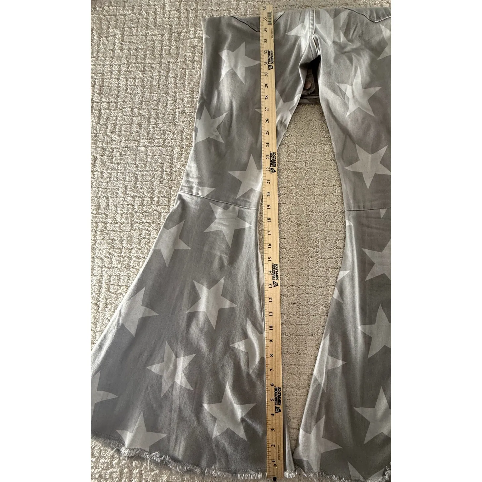 Toast Gray Jeans Ultra Wide Flare Bell Bottoms Stars Hippie 70s Medium Size 00 - Image 7
