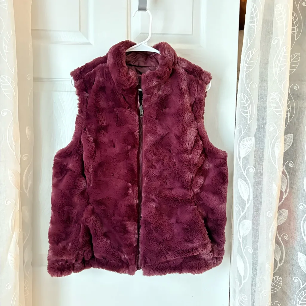 Nicole Miller Original Reversible Vest Wine Red Faux Fur Quilted Womens sz L - Image 2