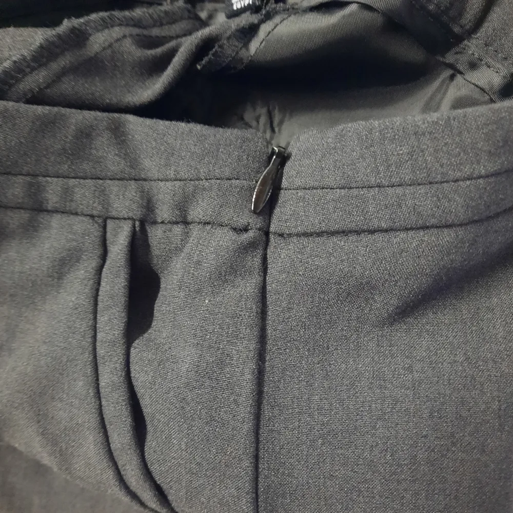 Ellen Tracy Women's Pants Size 8 Gray Dress Slacks Trousers Pockets Career Wear - Image 4