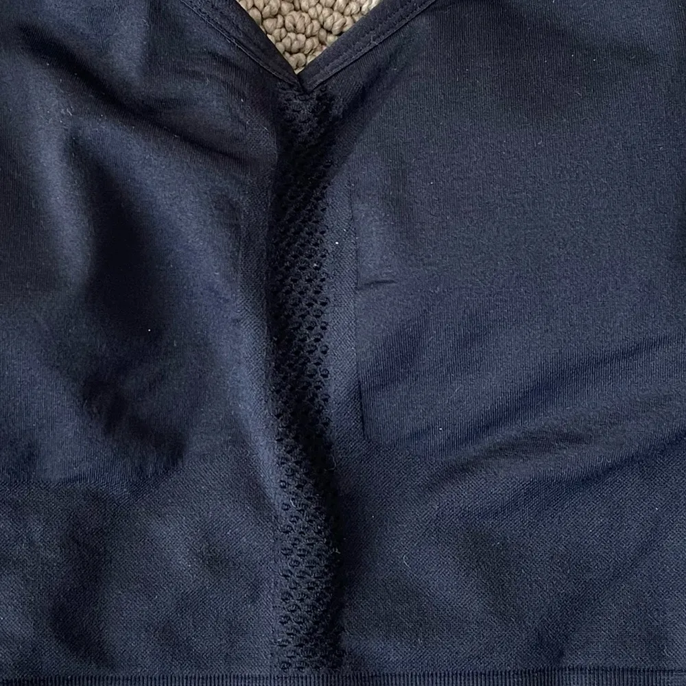 MIDI Bralette in Black - Image 4