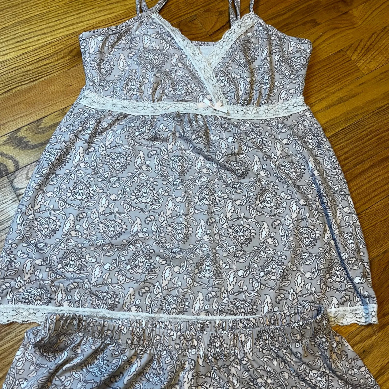 Womens Pajama Set Camisole Shorts Floral Lace Trim Sleepwear Size M Gray Size M - Image 2