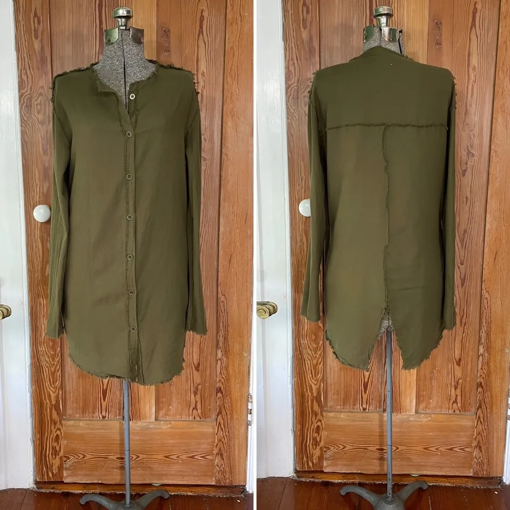 Tribe Kelley Eye See You Longline Raw Hem Button Up Tunic - Size Small - Image 16