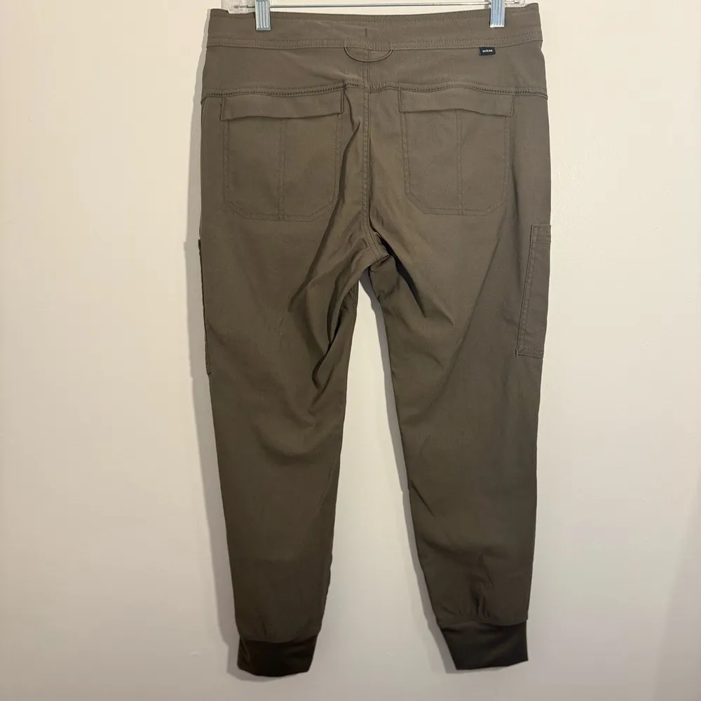 Woman’s Prana Olive Cargo Pants NWOT - Image 4
