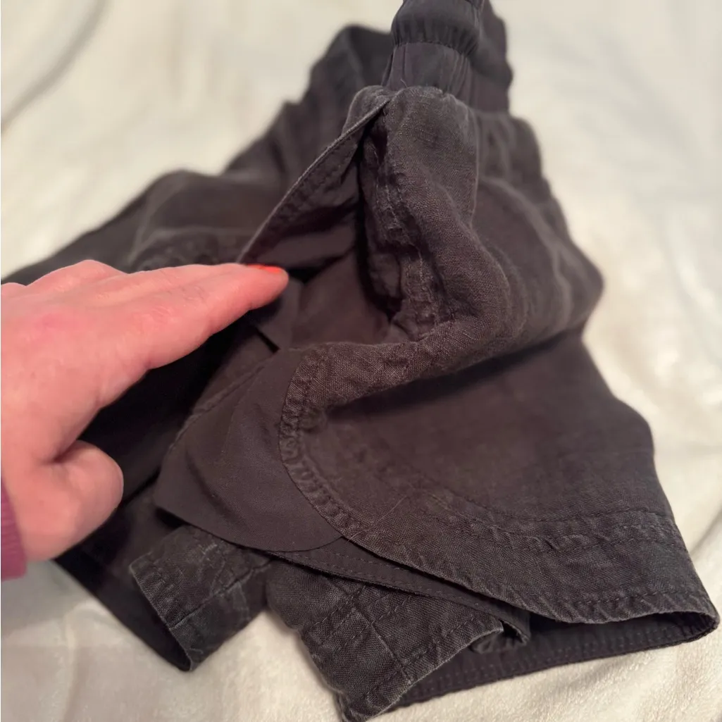 Athleta Beachside Bali Linen Shorts black size 4 - Image 7