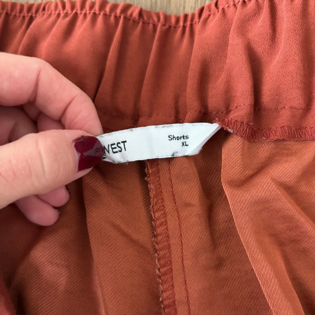 Nine West Rust Shorts - Size XL - Image 3