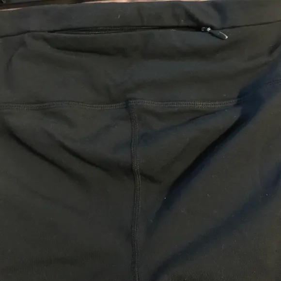 Gap fit Capri cropped‎ leggings - Image 2