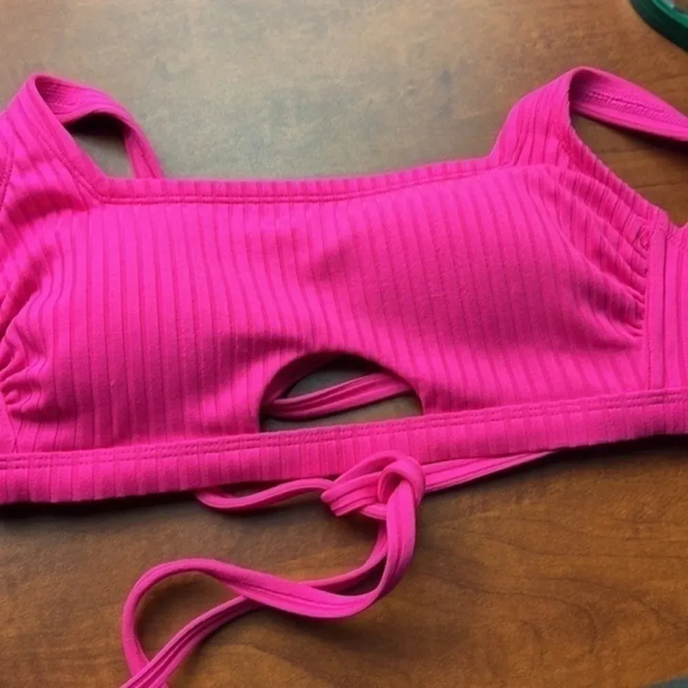 Un brand swim wear bust 32 Pink - Image 8