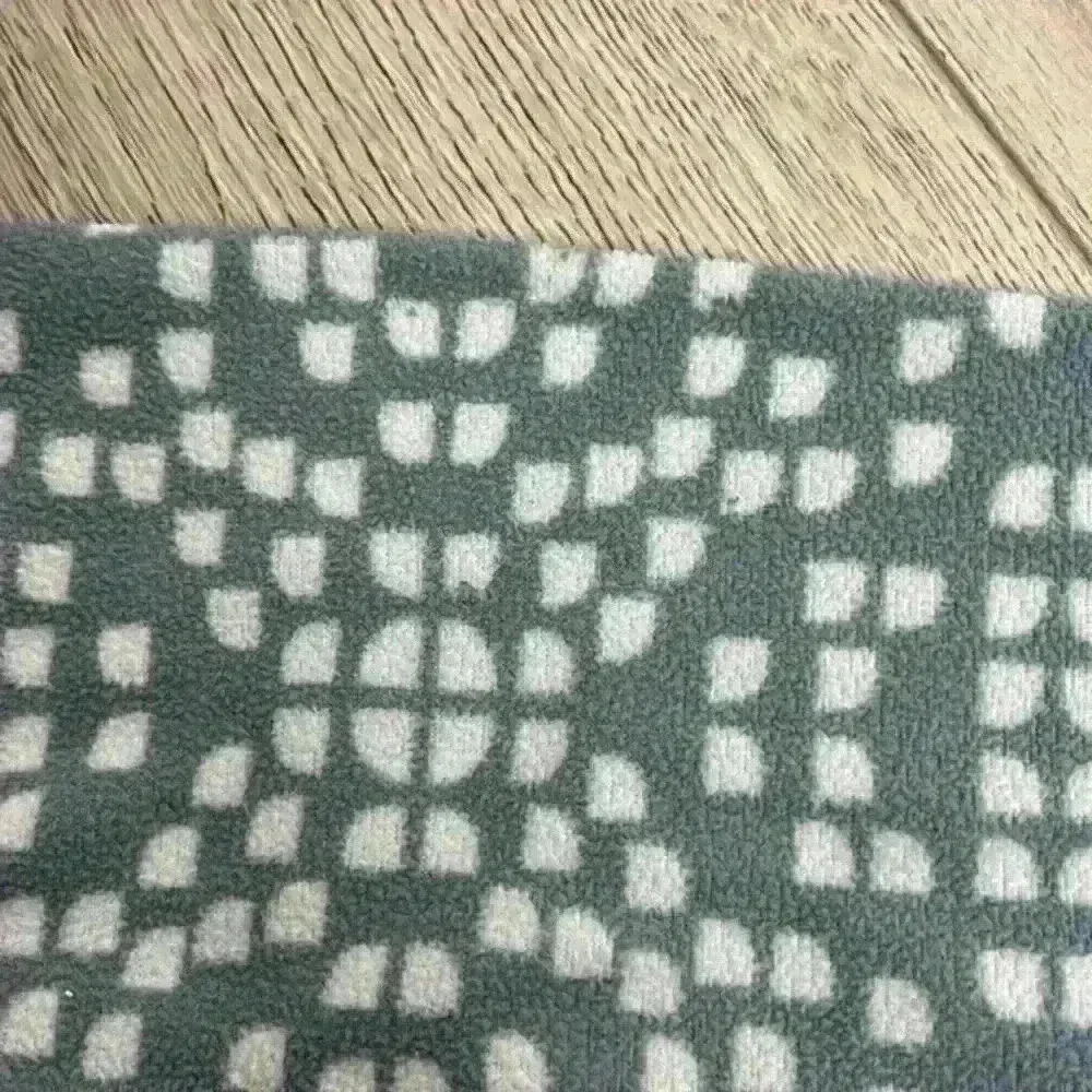 Columbia Light Grey Pullover Fleece Jacket Size M - Image 8