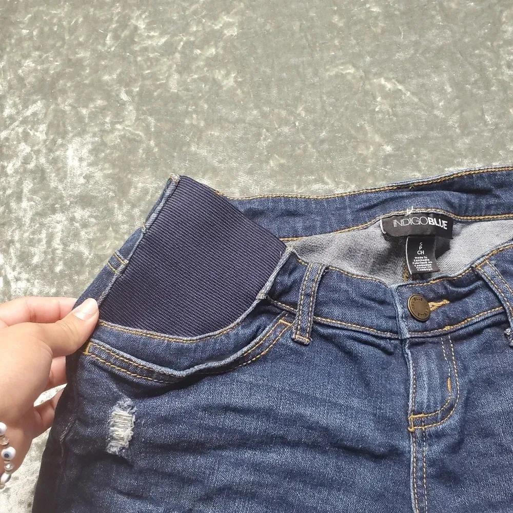 Indigo Blue Denim Cuffed Maternity Shorts - Image 3