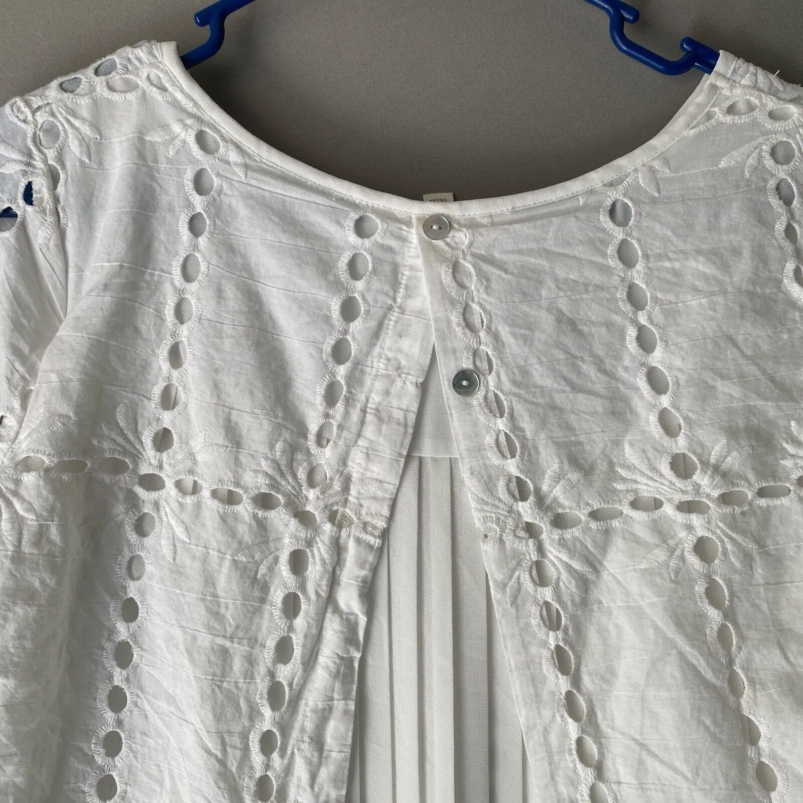 ADIVA White Eyelet Lace Pleated Hem Short Sleeve Top Women sz S Boho Cottage - Image 8