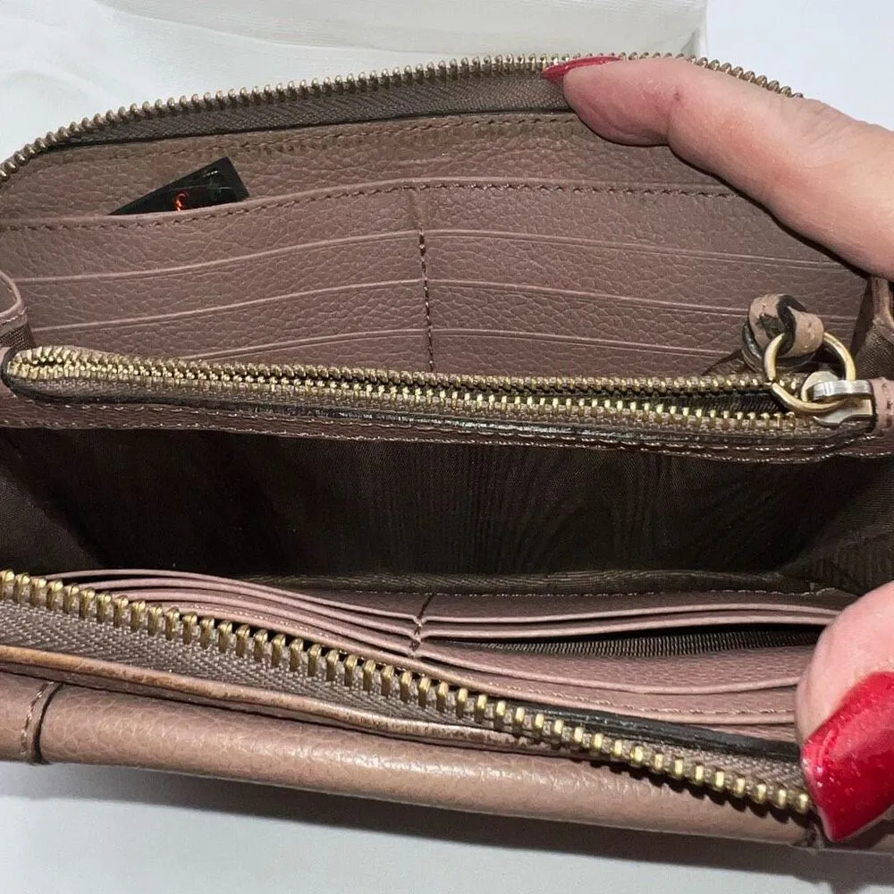 Chloe Full Inclusion Beige/Blush Zip Around Long Wallet - Image 10