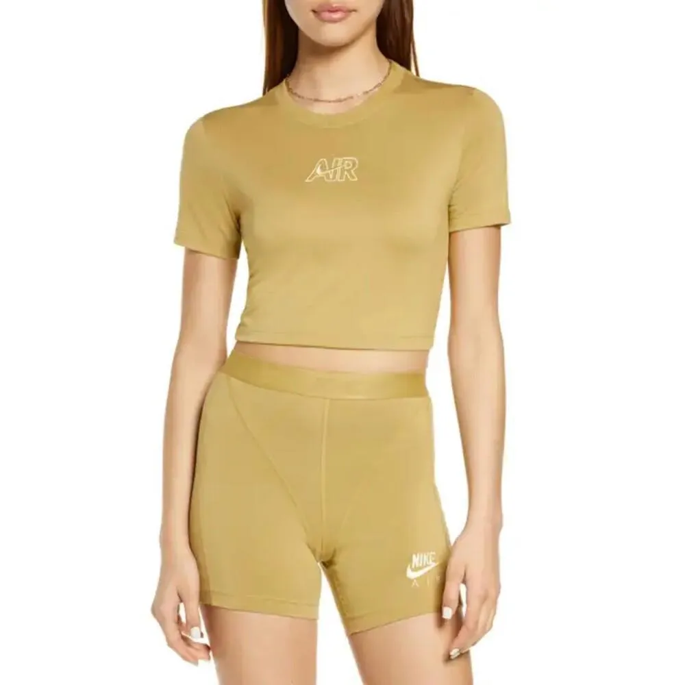 Nike Sportswear Crop Graphic Tee size medium - Image 2