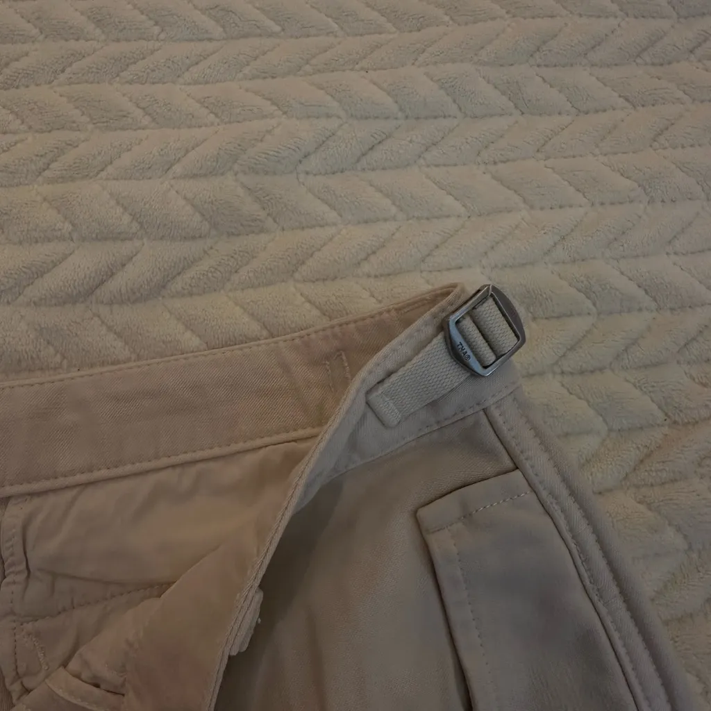 Aritzia  Cargo Pants - Image 5