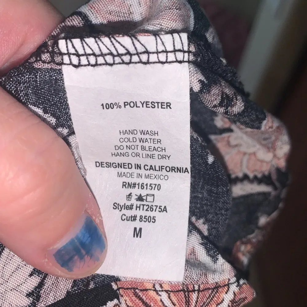 Haptics by Holly Harper Mauve Leopard and Floral Color Block Key Hole Top Black Size M - Image 10