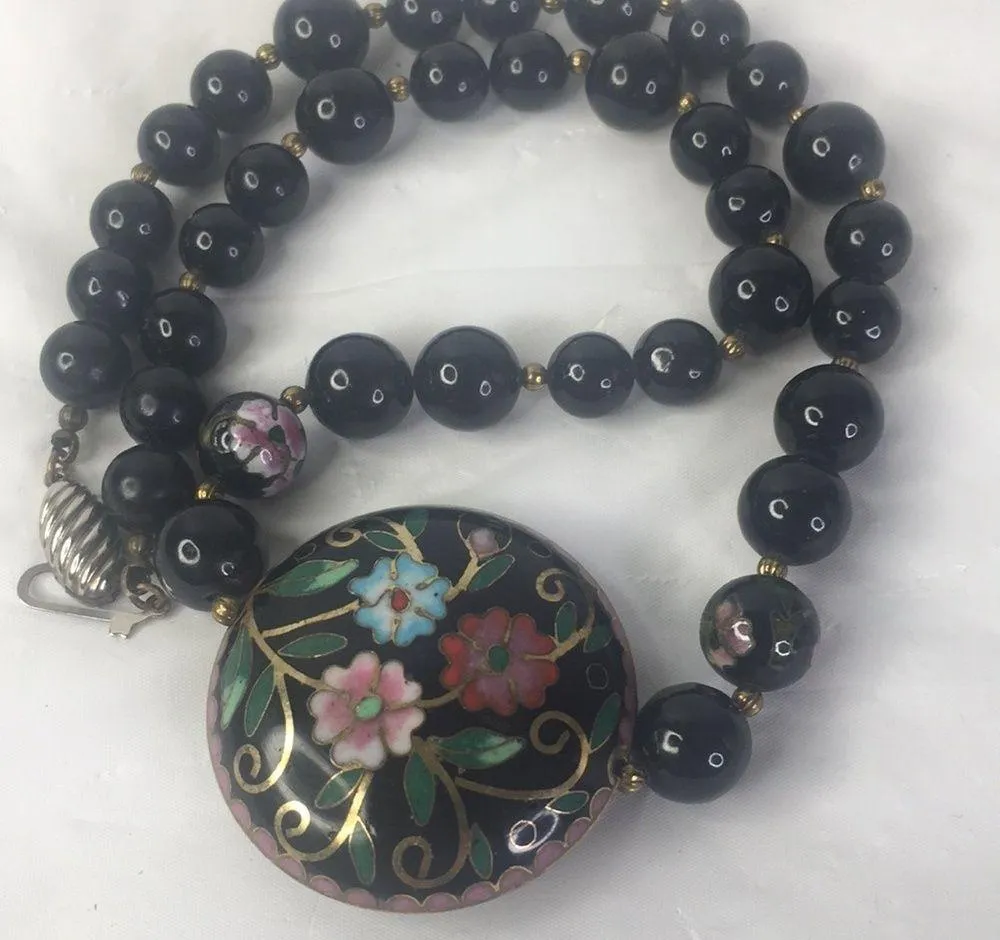Vintage cloisonné floral black stone beaded necklace - Image 5