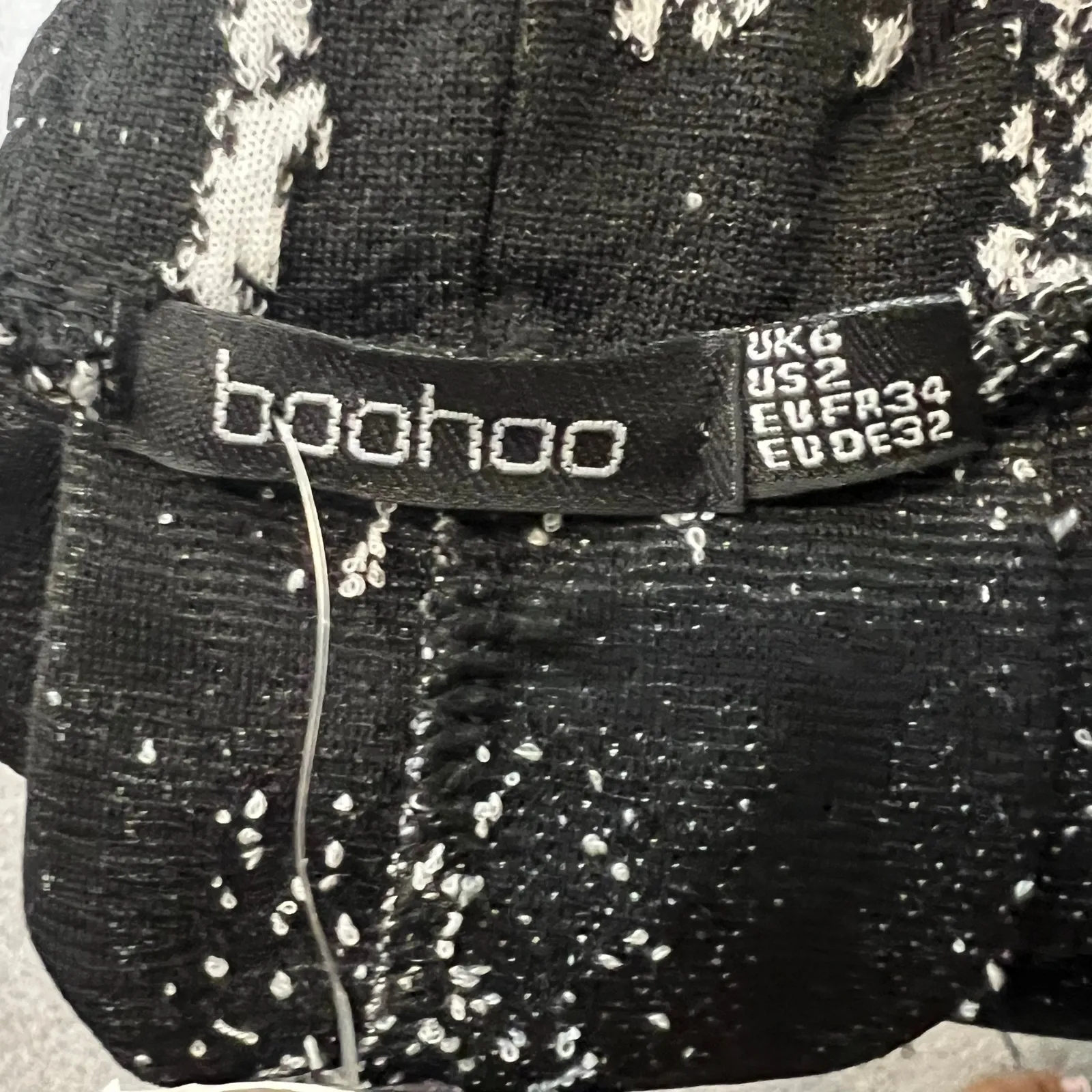 NWT Boohoo Mini A-Line Skirt Womens 2 Black White Check Box Pleat Skater Twee - Image 5