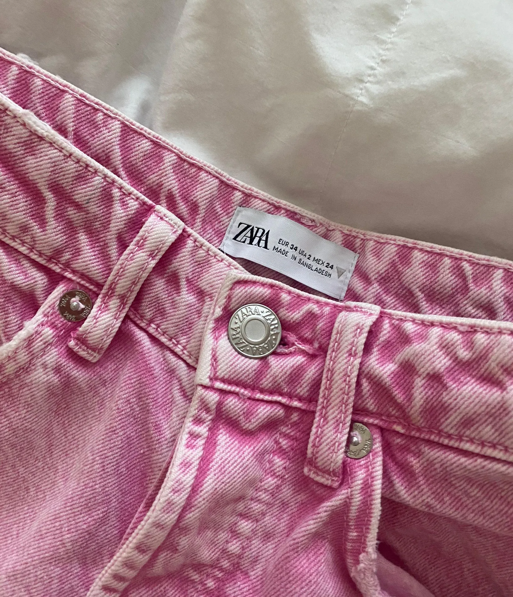 ZARA Pink Denim Shorts - Image 3