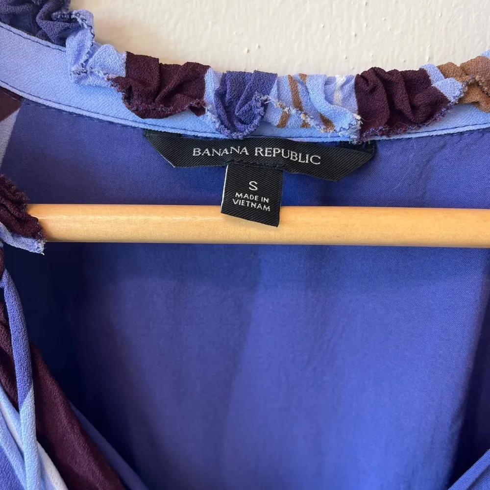 Banana Republic purple brown striped balloon sleeve top - Image 2