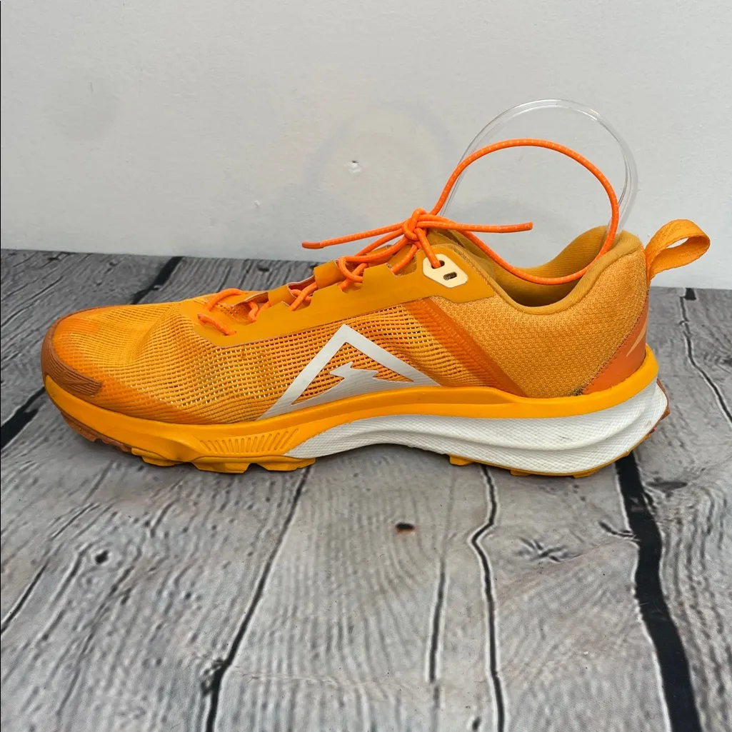 Nike Terra Kiger 9 Nike Trail Running Shoes Womens Size 9 Melon Tint White - Image 8