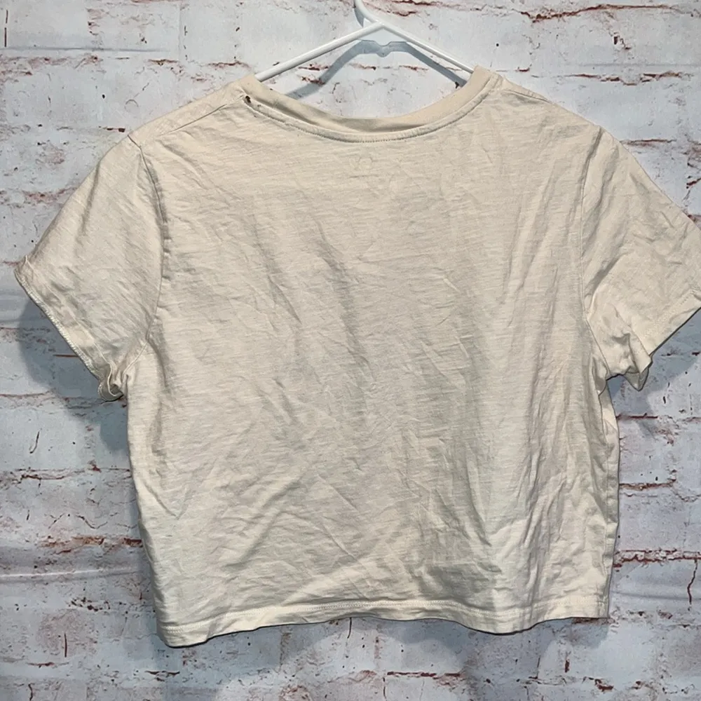 Levis Shirt Womens Medium Crop Top Boxy Short Sleeve Badlands Graphic Jordie - Image 4