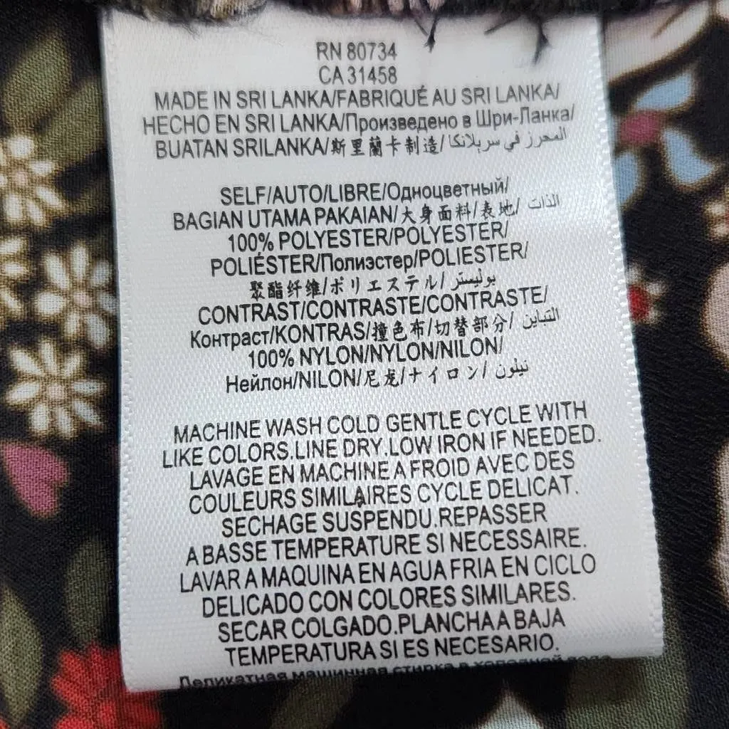 BCBGeneration Black Floral Print Blouse Size XS Floral Boho Top Lace Shoulders - Image 6