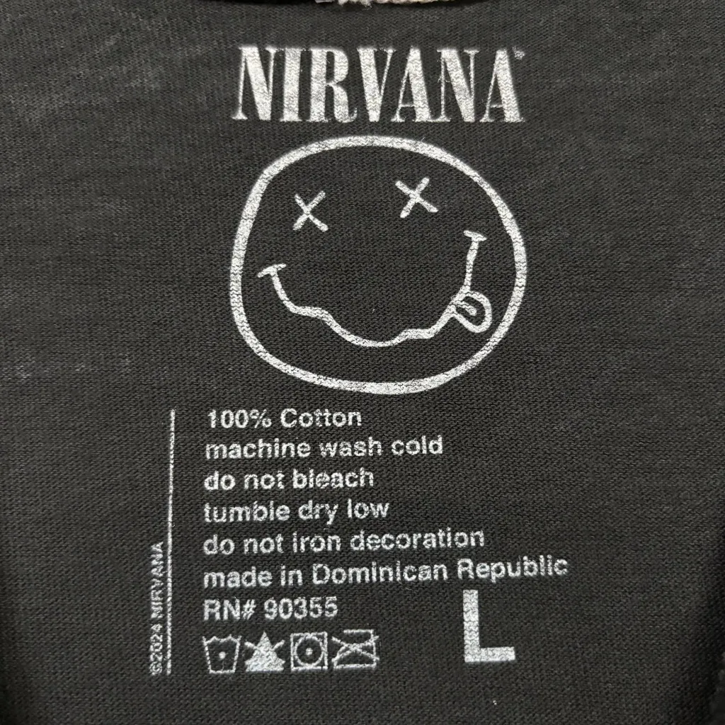 Nirvana Nevermind Grunge Band Mineral Wash T-Shirt Size Large - Image 4