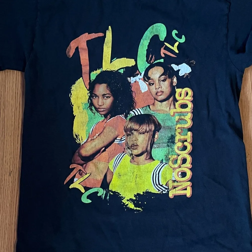 TLC Hip Hop Y2K tee shirt black throwback. Rock band. - Image 3