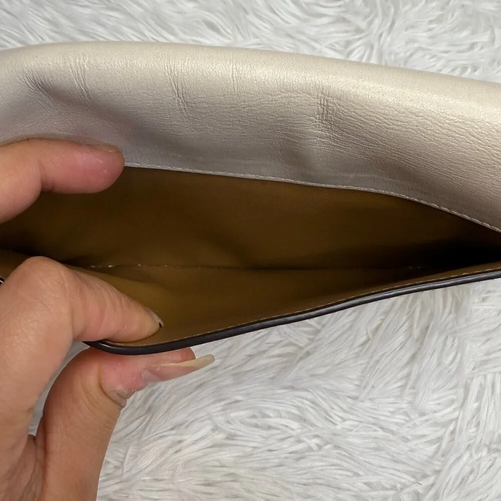 COACH Envelope Ivory Goldtone Leather Preloved Clutch - Image 9
