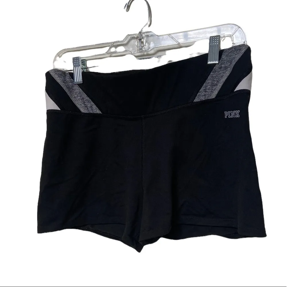 Victoria’s Secret Pink black w/grey & white accents sz large yoga workout short. - Image 2