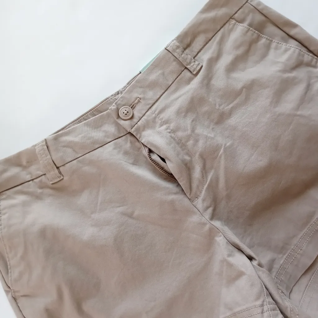 Magellan Outdoor Women Happy Camper  Shorts Size 10 Kaki - Image 2