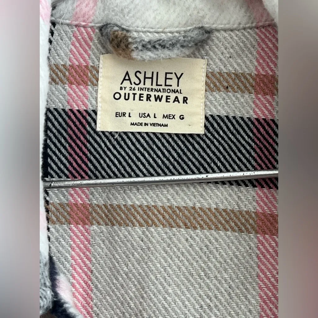 Ashley by 26 International plaid flannel shacket - Image 12