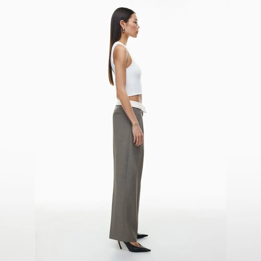 Babaton Contour Muscle Tank in White Crewneck Cropped Tank - Image 4