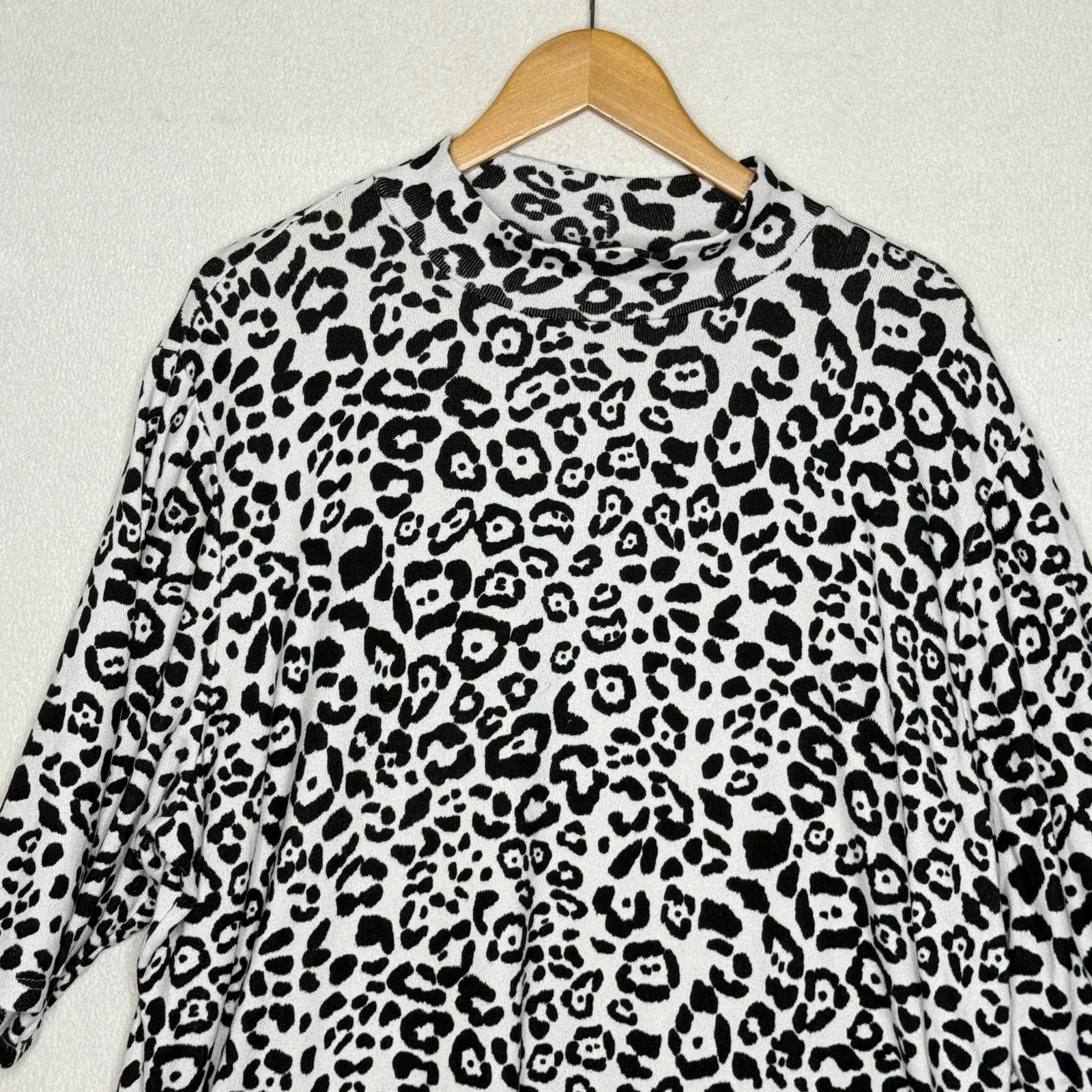 Animal Print Ashley Stewart Knit Top Tunic Side Slit‎ Sz 22/24 Career Mob Wife - Image 2