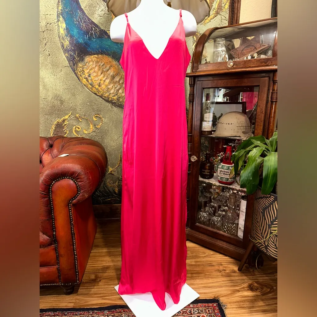 NWOT Opulessa Women HOT PINK Color Spaghetti Strap Simple Fitting Long Dress - Image 4