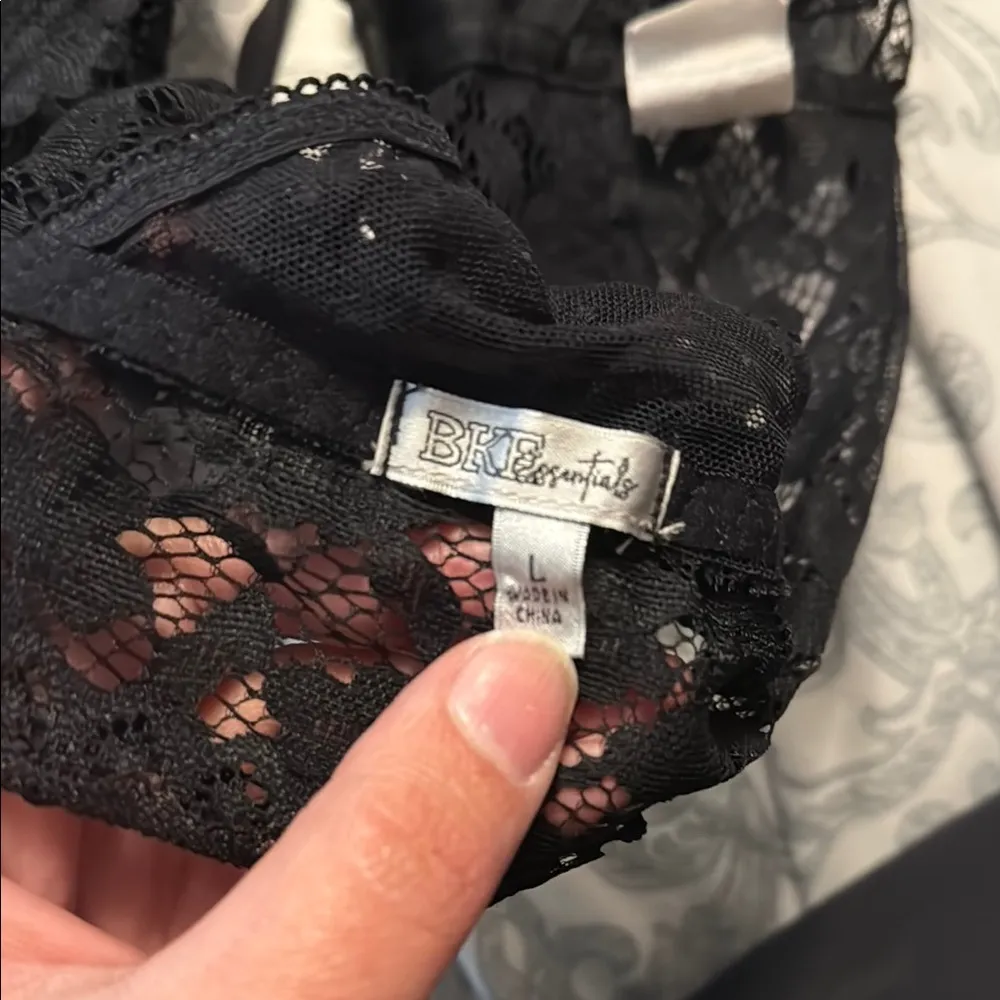 BKE Black Lace Bralette - Image 5