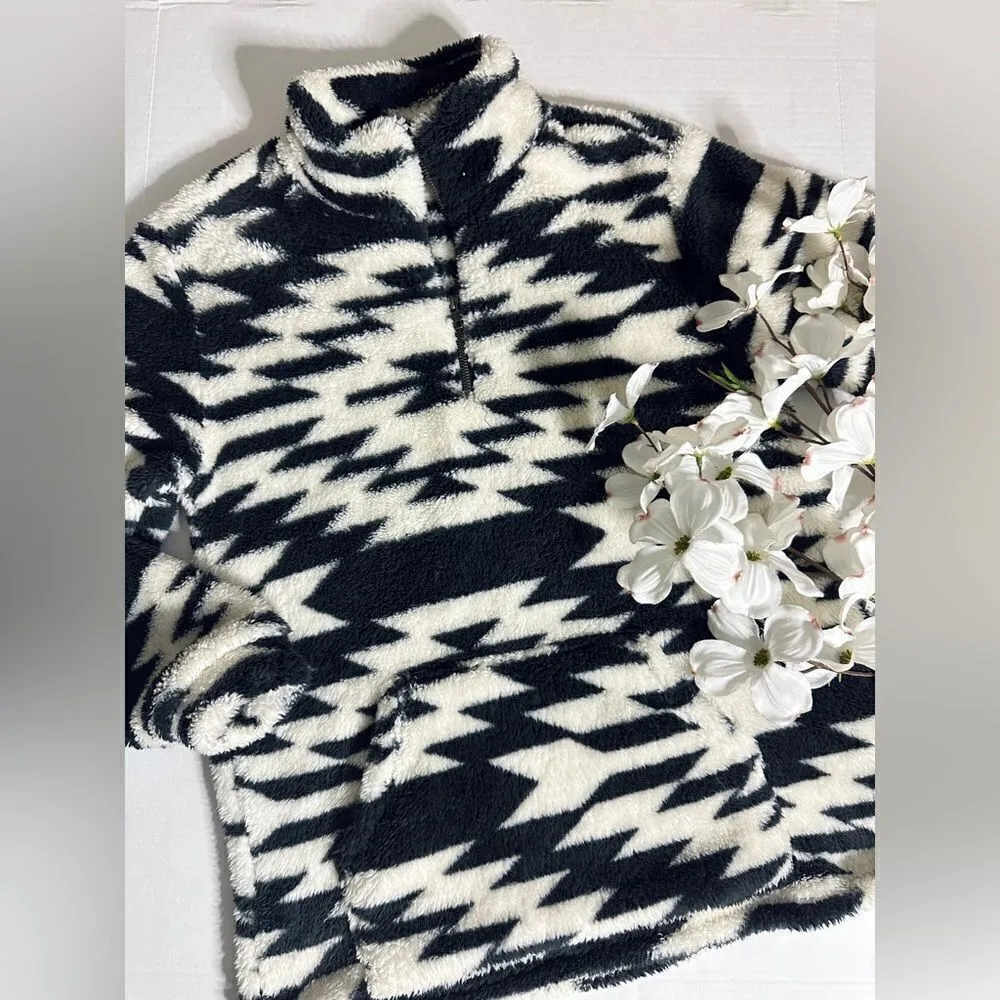 Natural Reflections Geometric Print Sherpa Pullover Quarter Zip Sweater - Image 5