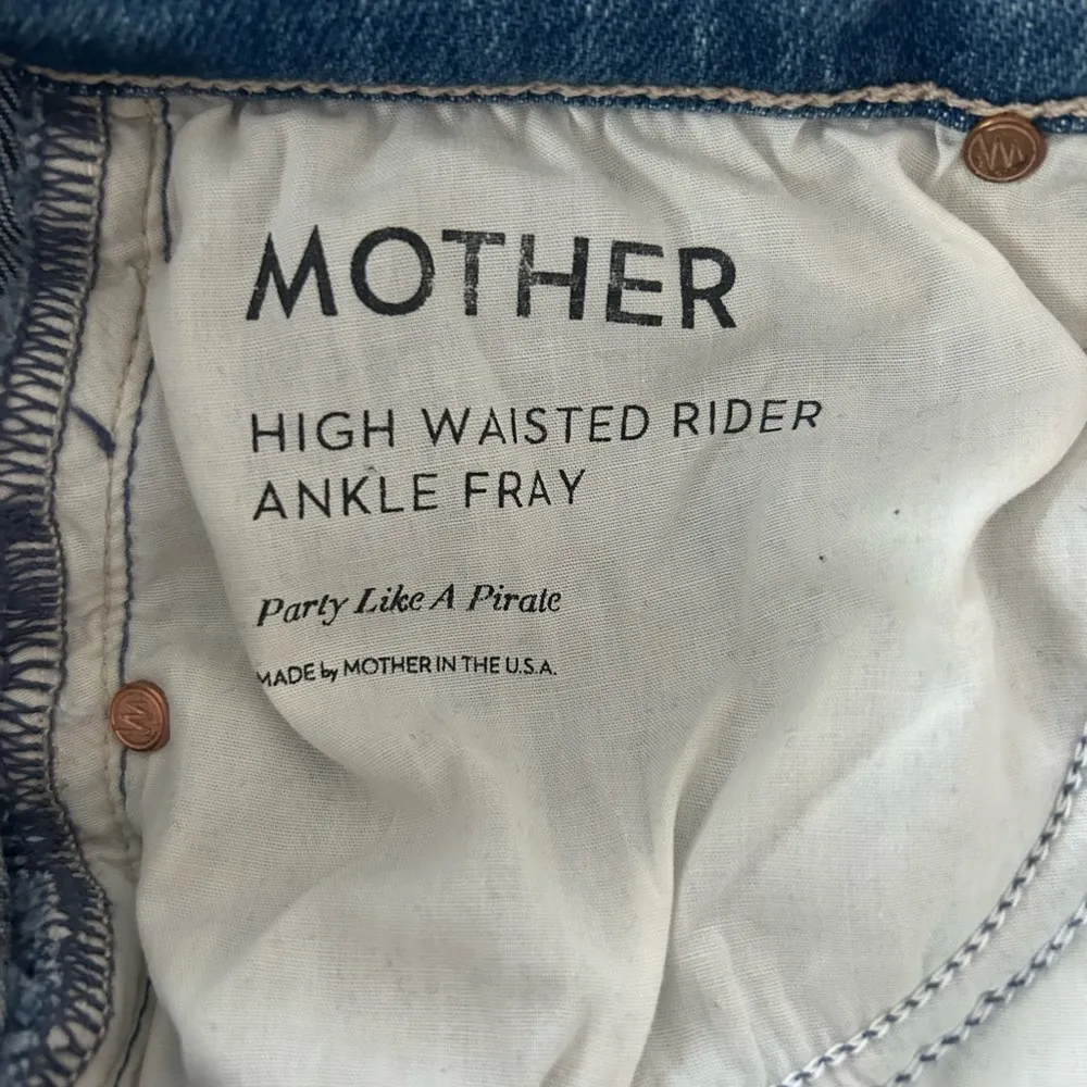 Mother High Waisted Rider Ankle Fray Jeans Size 26 - Image 6